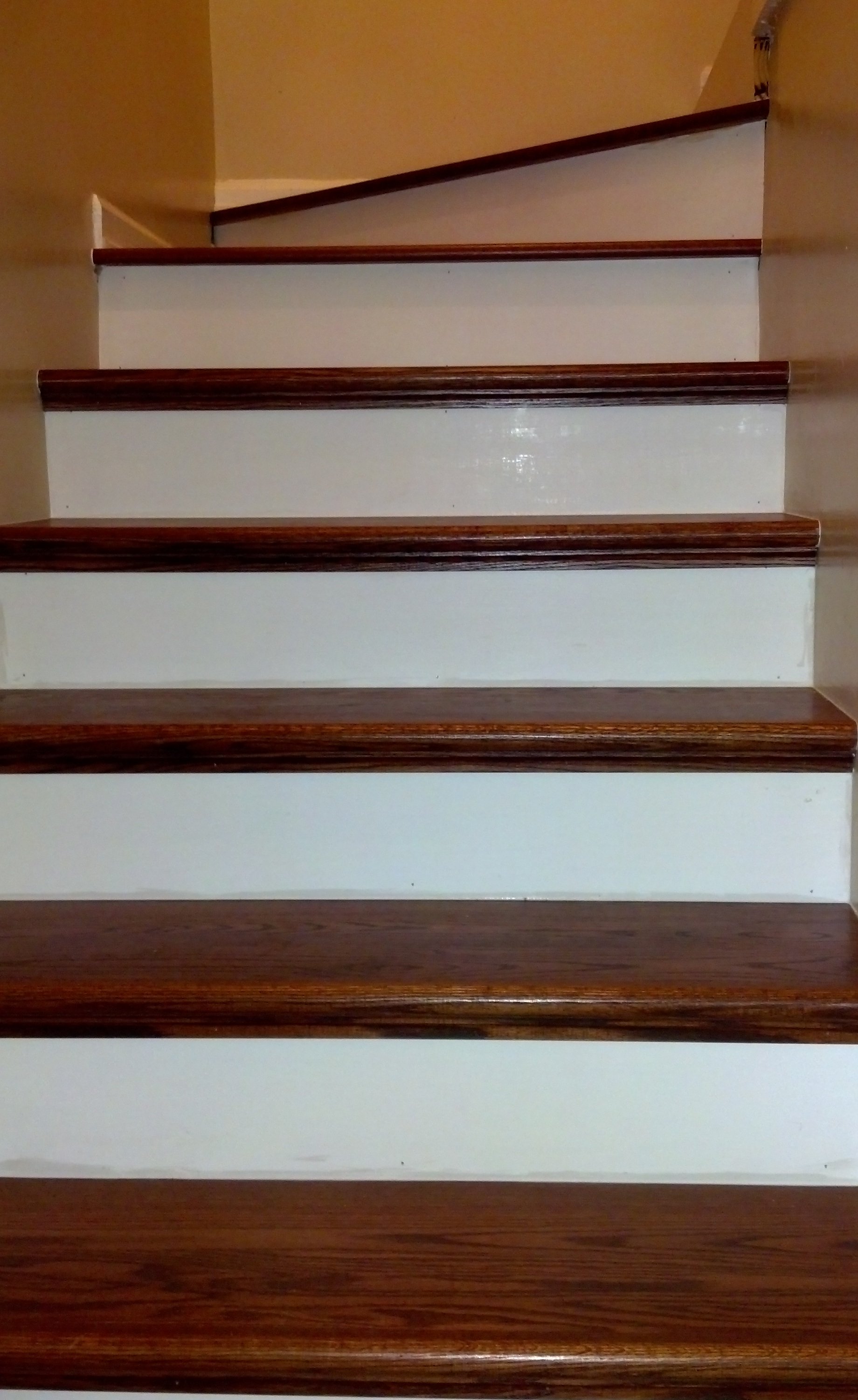 Red Oak Stair Parts Red Oak Railing Treads Risers And Stair Parts